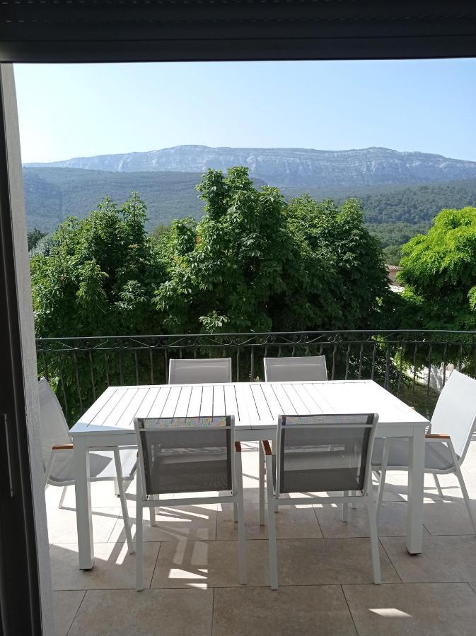 La Maison De Papou La Vigne A Nans Les Pins 83860 Εξωτερικό φωτογραφία